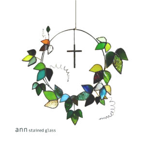 ステンドグラスアイビーリース-4