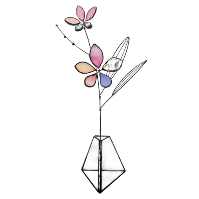 ピンク色の一輪挿し