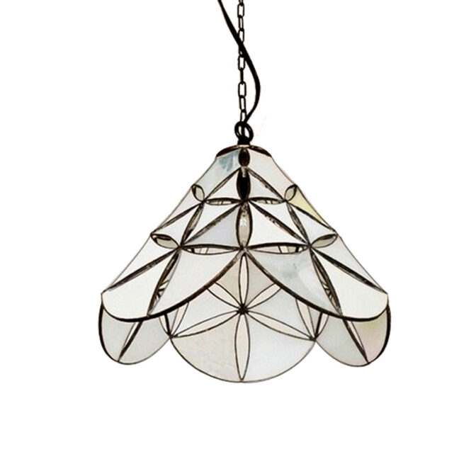 花柄の大きめのランプ