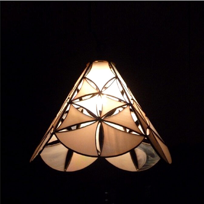 ステンドグラスランプ-3点灯