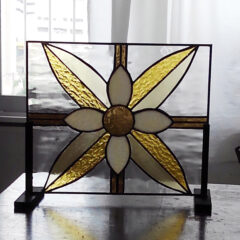 教室作品の紹介/花柄の窓パネル